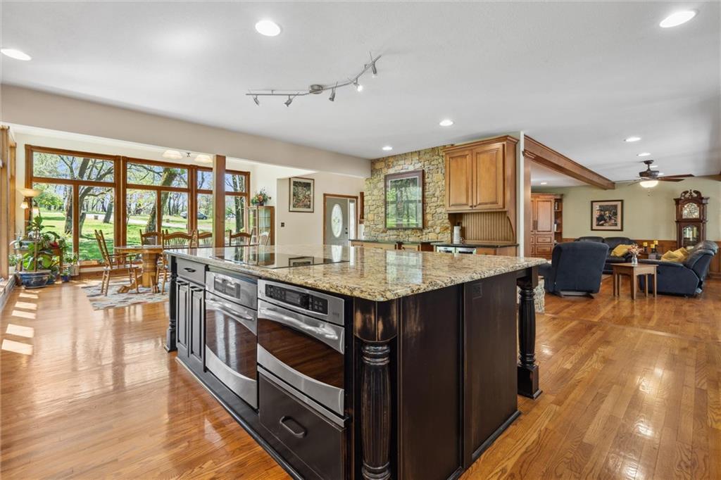 26208 Southwood Road Harrisonville, MO 64701 - Photo 13 of 59