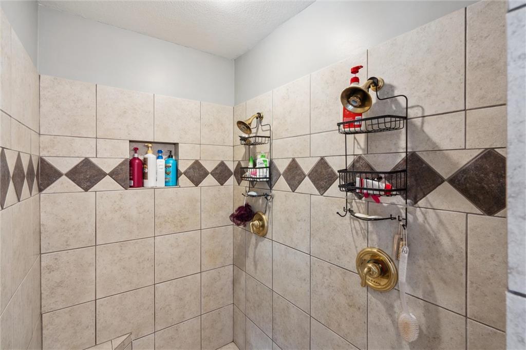 26208 Southwood Road Harrisonville, MO 64701 - Photo 21 of 59