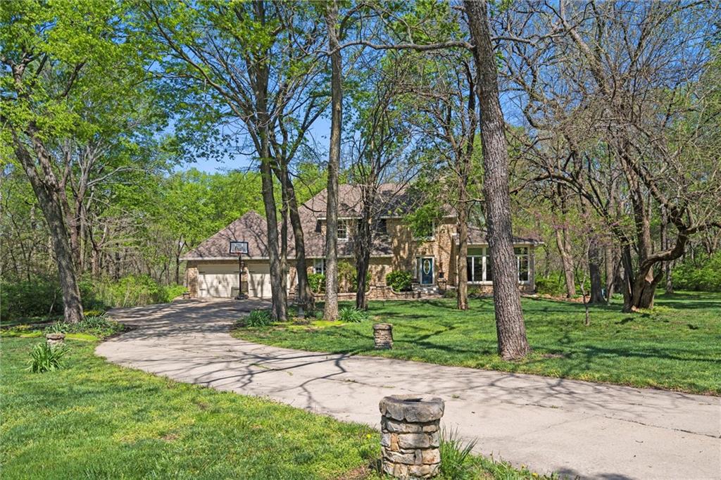 26208 Southwood Road Harrisonville, MO 64701 - Photo 3 of 59