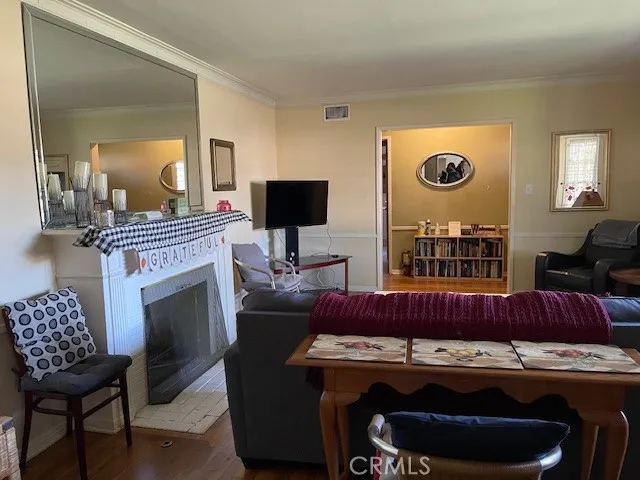 $1,150,000 | 13430 Oxnard Street, Valley Glen, CA 91401