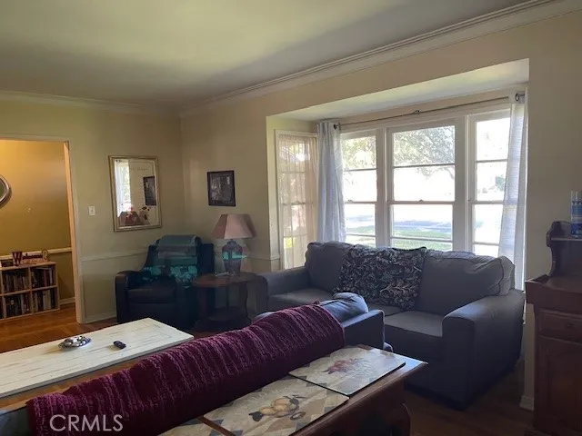 $1,150,000 | 13430 Oxnard Street, Valley Glen, CA 91401