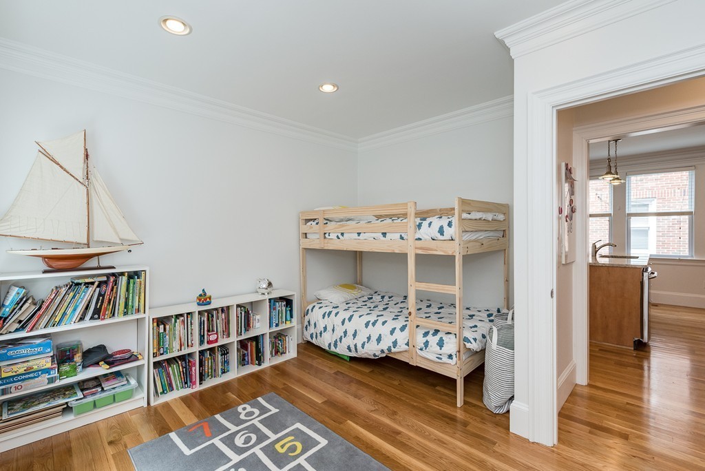 11 Atherton Road, Unit 1 Brookline, MA 02446 - Photo 11 of 18 Gallery Image 11