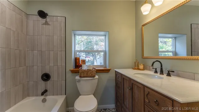 $315,000 | 4935 University Lane, Osage Beach, MO 65065