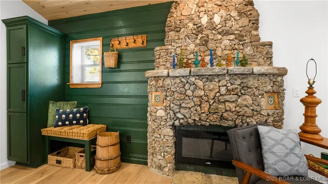 $315,000 | 4935 University Lane, Osage Beach, MO 65065