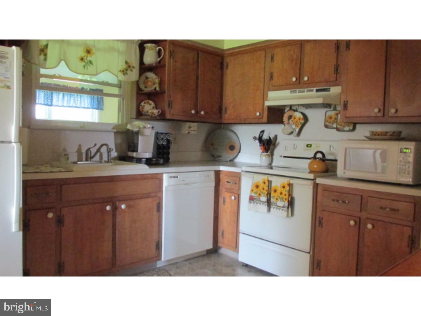 108 Newbolds Corner Road Southampton, NJ 08088 - Photo 8 of 25 Kitchen