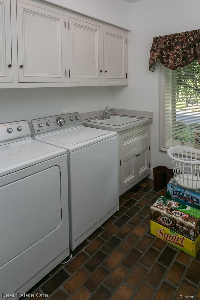 5941 Southgate Road Rochester, MI 48306 - Photo 25 of 72 5941SouthgateRd-23.jpg