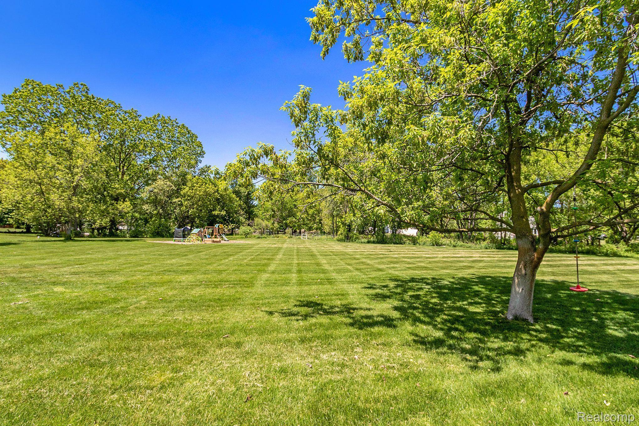 2540 Bull Run Road Oxford, MI 48371 - Photo 32 of 36 TREED SETTING