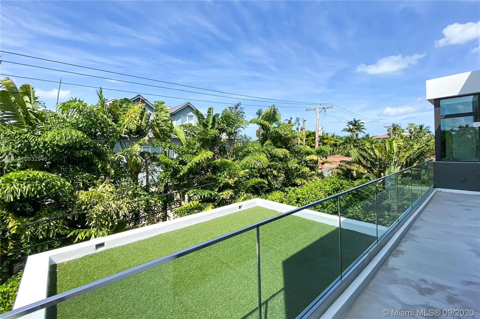 151 Buttonwood Drive Key Biscayne, FL 33149 - Photo 22 of 60 Gallery Image 22