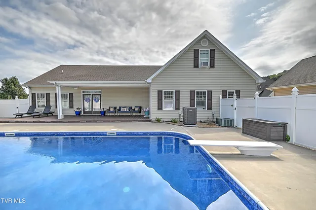 $639,900 | 19796 Spur Strap Road, Bristol, VA 24202