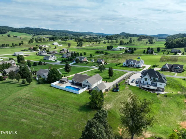 $639,900 | 19796 Spur Strap Road, Bristol, VA 24202