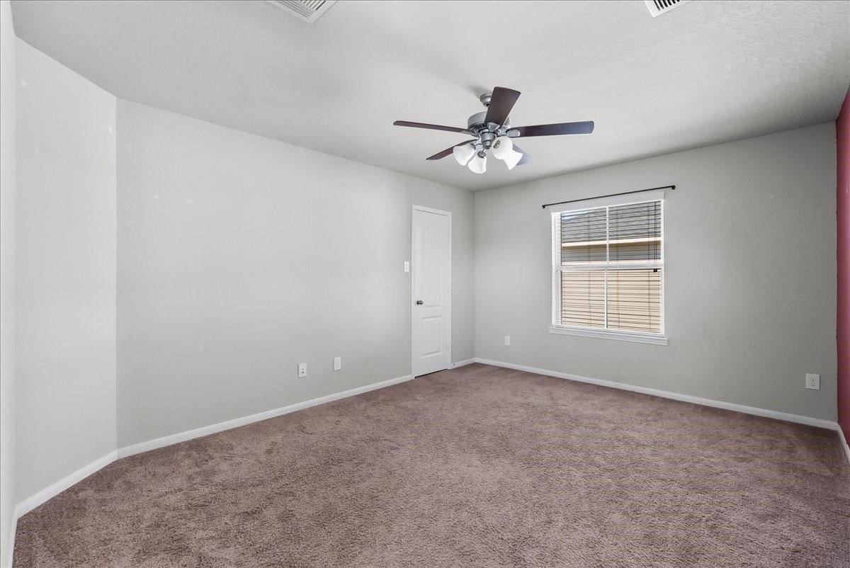 5111 Bay Lane Bacliff, TX 77518 - Photo 24 of 48 a view of an empty room with a window