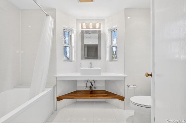 167 Old Mill Road Manhasset, NY 11030 - Photo 13 of 26