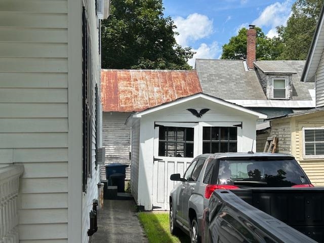 16 Center Street Springfield, VT 05156 - Photo 4 of 16