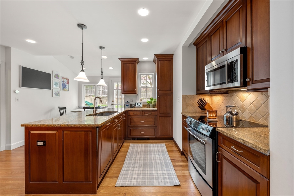 60 Marilyn Road Milton, MA 02186 - Photo 11 of 41