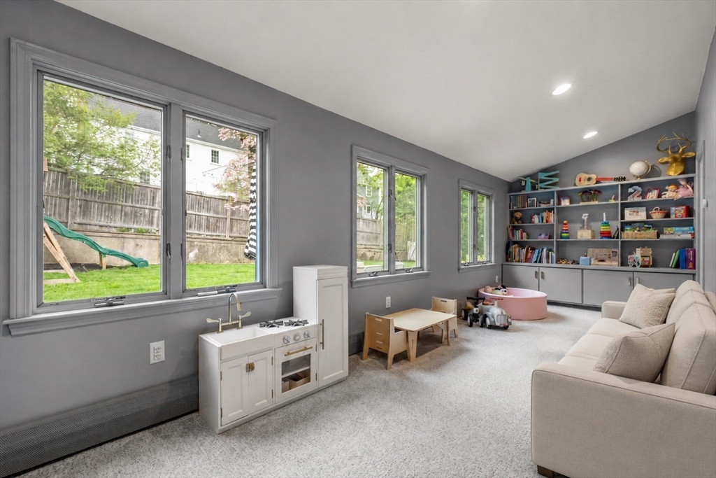 60 Marilyn Road Milton, MA 02186 - Photo 13 of 41