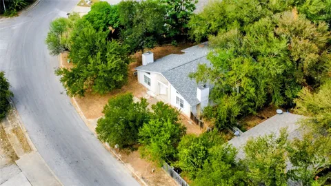 $375,000 | 5401 Atascosa Drive, Austin, TX 78744