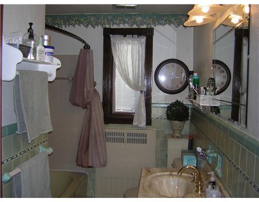 1311 Ridge Avenue Coraopolis, PA 15108 - Photo 12 of 13 Full Bath.
