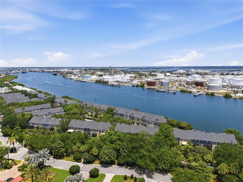 1449 Harbour Walk Road Tampa, FL 33602 - Photo 25 of 33