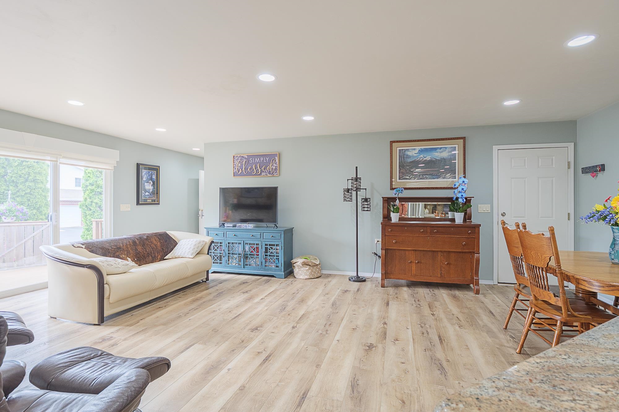 1917 Riverside Drive, Unit A Suamico, WI 54313 - Photo 8 of 49