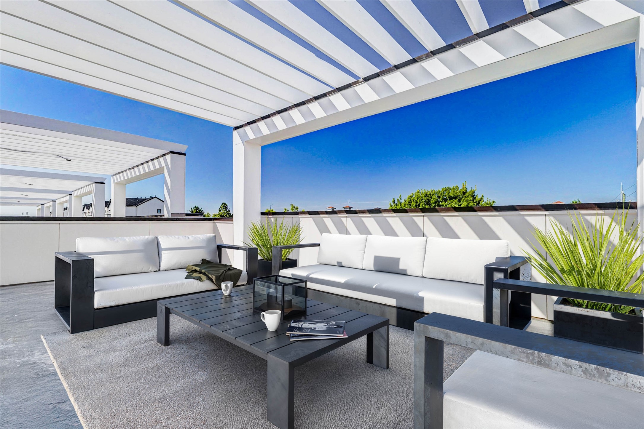 5638 Dolores Street Houston, TX 77057 - Photo 40 of 47 a living room with furniture and wooden floor
