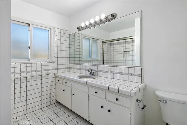 $999,000 | 22046 Parthenia Street, West Hills, CA 91304