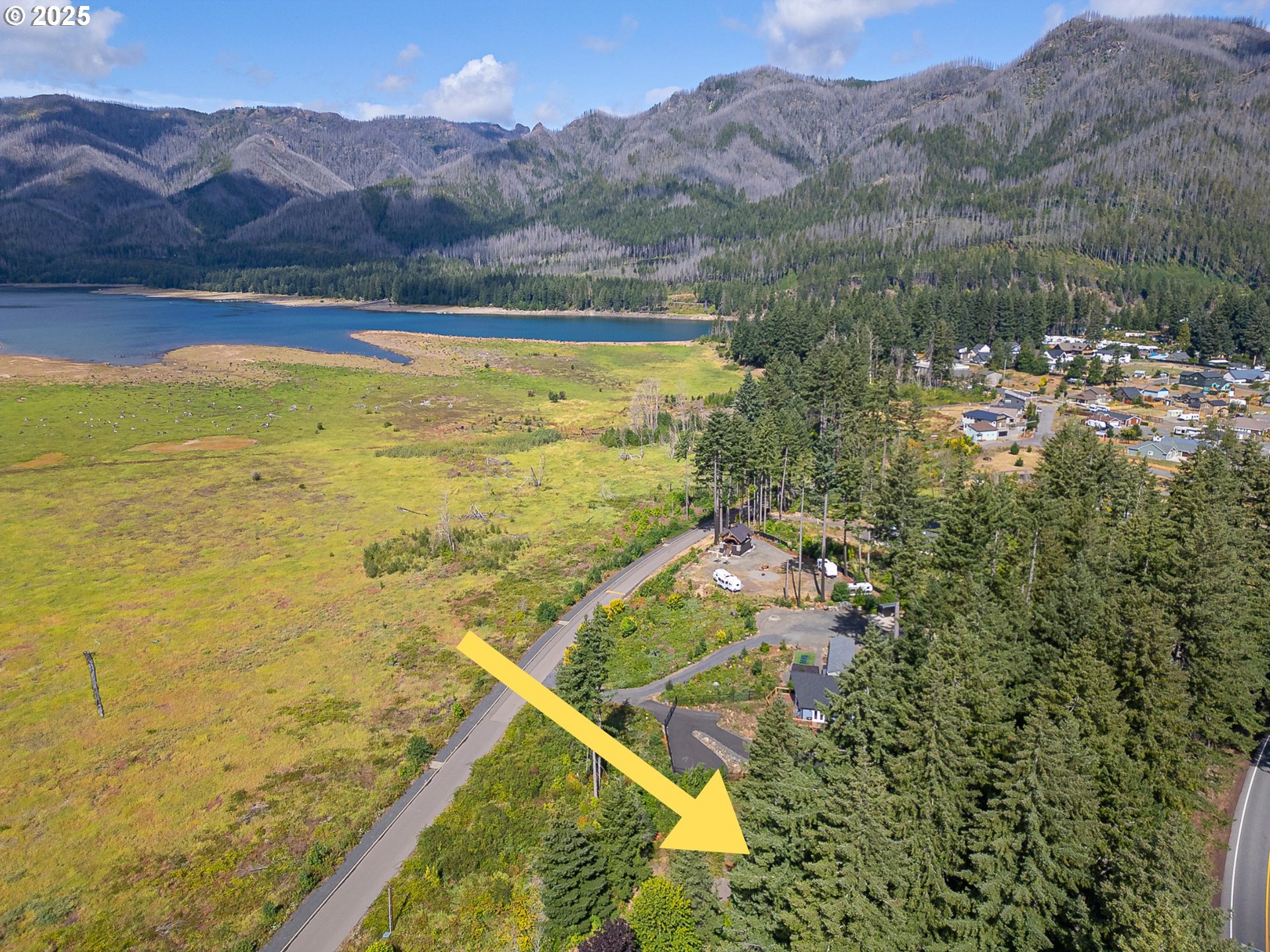 360 Detroit Road South Detroit, OR 97342 - Photo 4 of 17