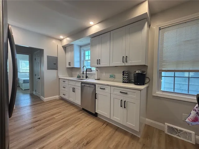 $2,800 | 51 Lee Avenue, Unit 1, Newport, RI 02840