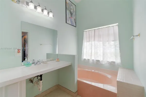 $560,000 | 6618 Skipper Terrace, Margate, FL 33063