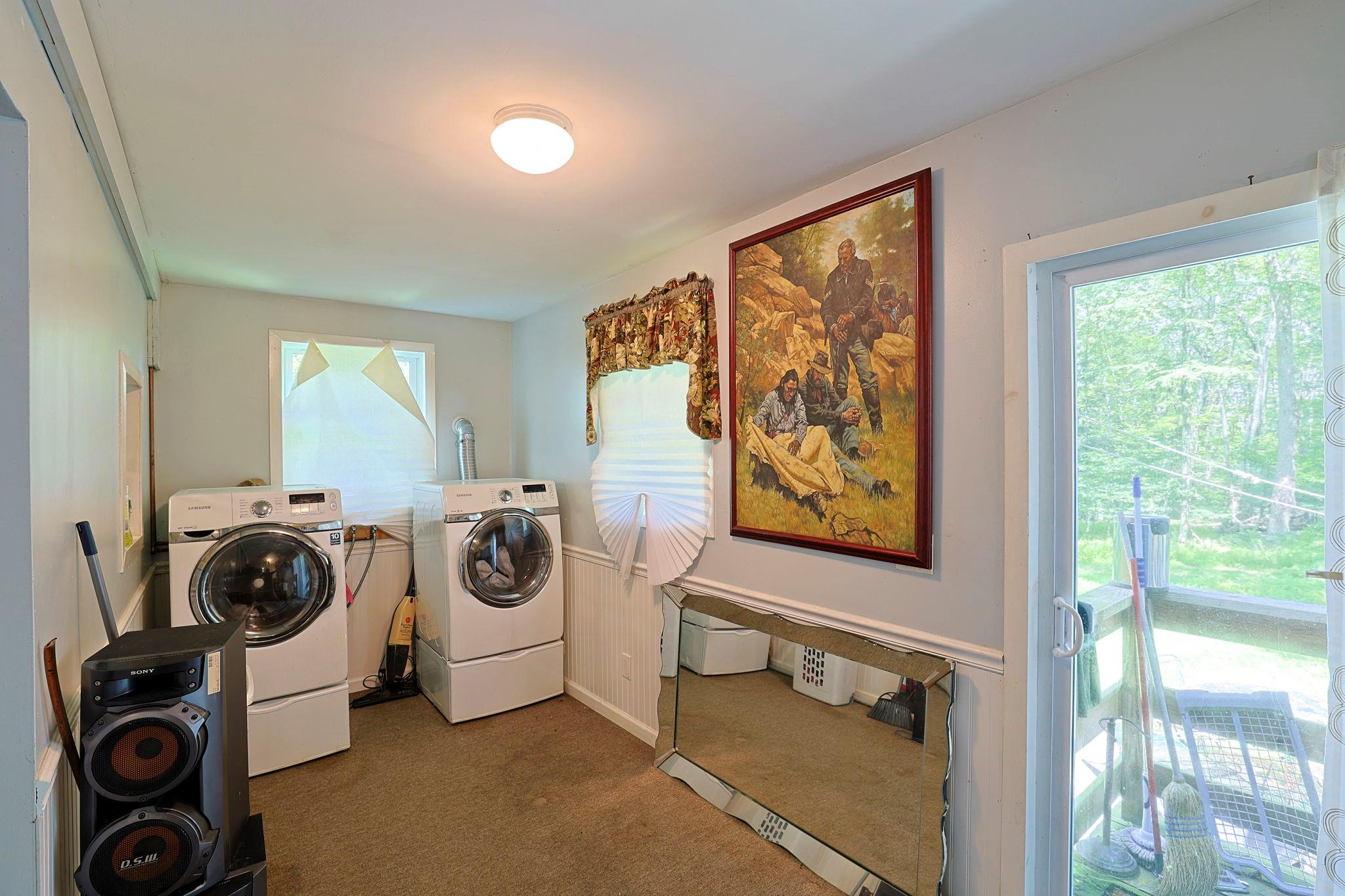 181 Oak Ridge Road Greenfield Park, NY 12435 - Photo 13 of 22 Washroom with laundry area, washer and dryer, and carpet