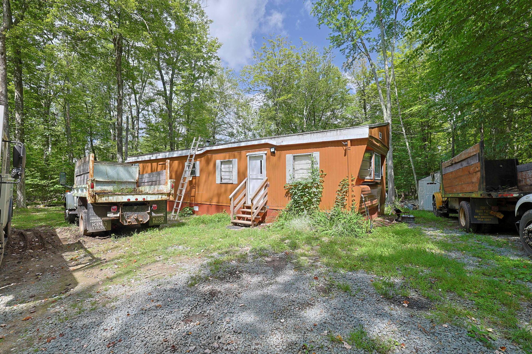 181 Oak Ridge Road Greenfield Park, NY 12435 - Photo 20 of 22 Back of property featuring entry steps