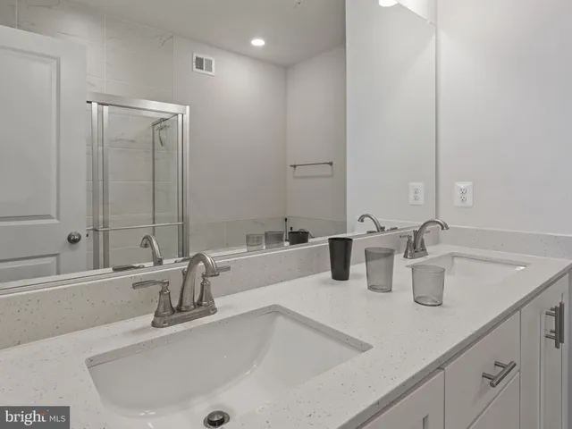 $495,000 | 4810 Vista Glen Lane, Lanham, MD 20706