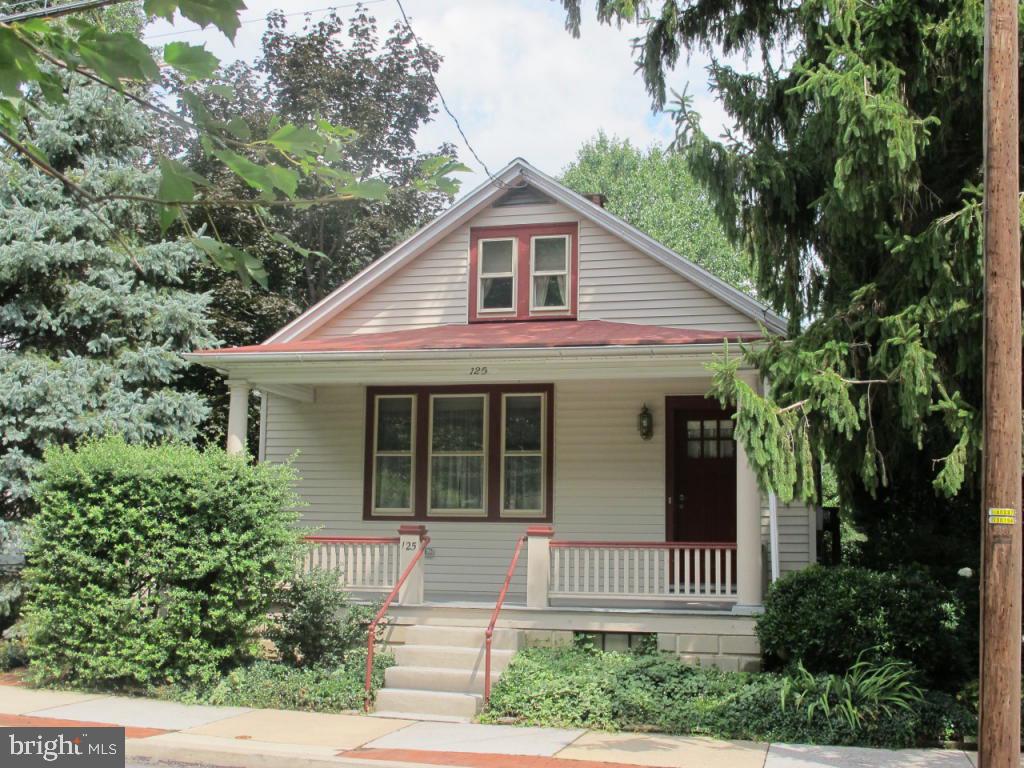 125 West Lemon Street Lititz, PA 17543 - Photo 1 of 15