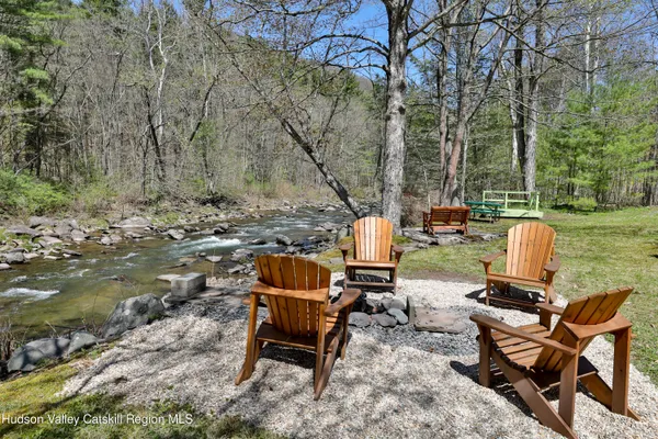 $450,000 | 217 Highway 214, Phoenicia, NY 12464
