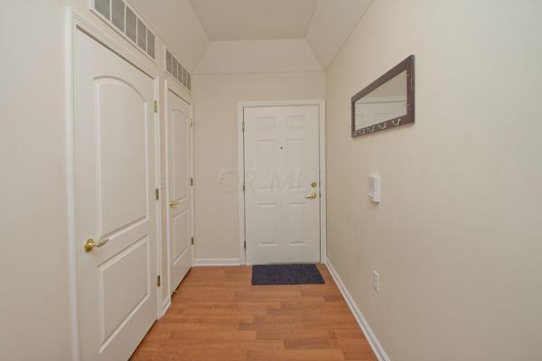 667 Spring Valley Drive Lewis Center, OH 43035 - Photo 11 of 32