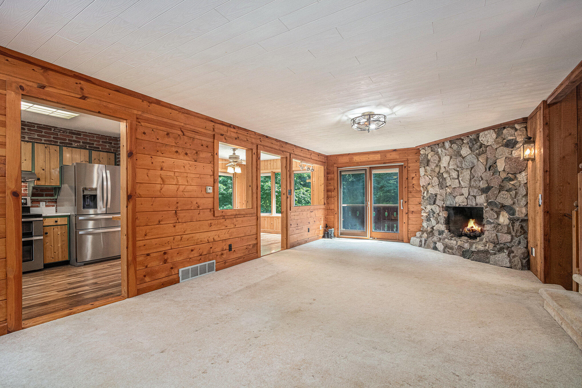 10545 Lauer Road Baroda, MI 49101 - Photo 3 of 21 004_file_693