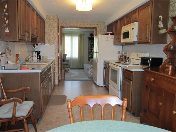 163 Village Post Road, Unit 163 Danvers, MA 01923 - Photo 2 of 17 Gallery Image 2