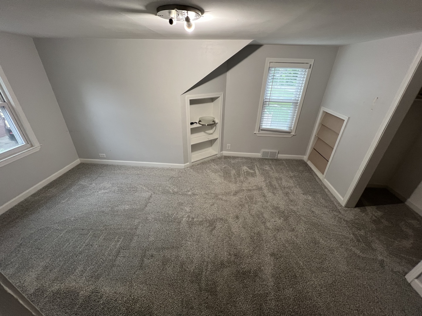 17 North Iowa Avenue Addison, IL 60101 - Photo 22 of 40