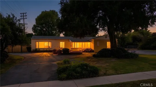$999,900 | 10845 Zelzah Avenue, Granada Hills, CA 91344