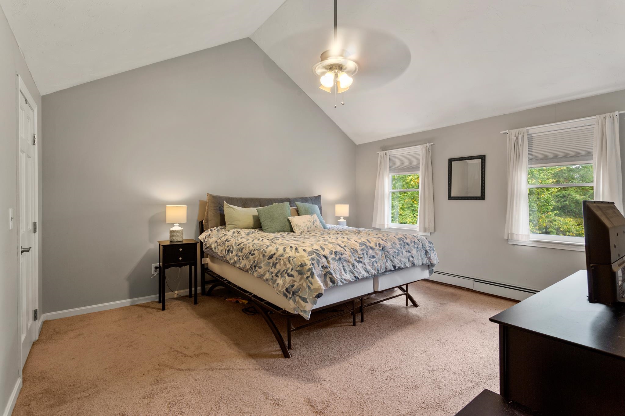 48 Hickory Road Hampstead, NH 03841 - Photo 23 of 36