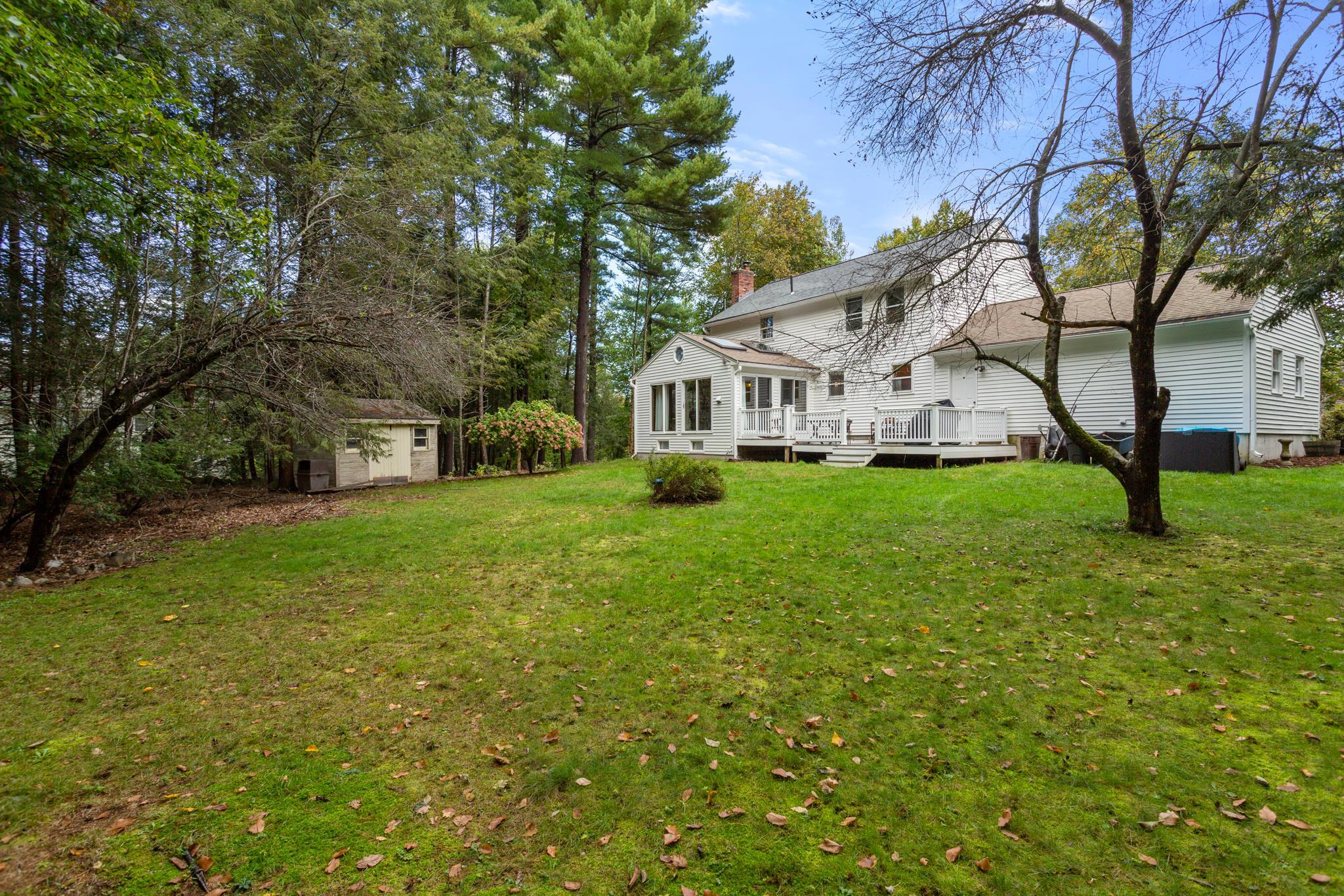 48 Hickory Road Hampstead, NH 03841 - Photo 32 of 36