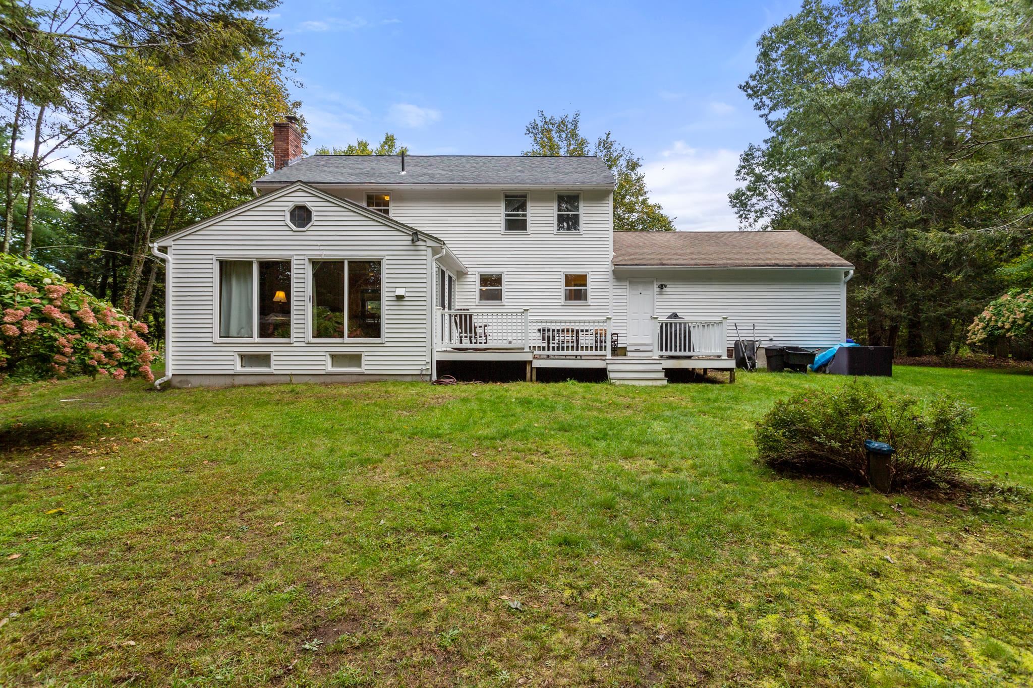 48 Hickory Road Hampstead, NH 03841 - Photo 34 of 36