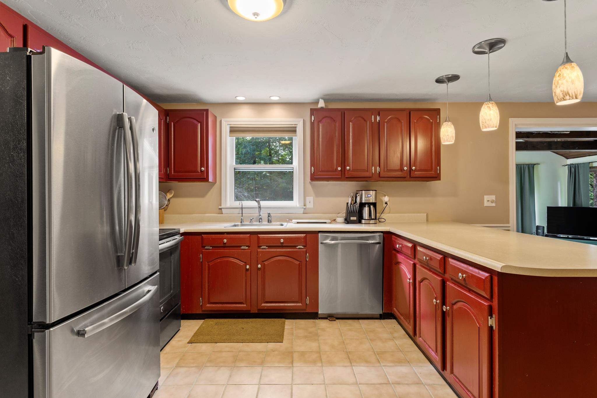 48 Hickory Road Hampstead, NH 03841 - Photo 6 of 36