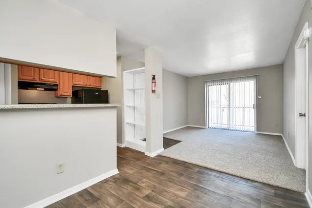 $1,189 | 7700 West Airport Boulevard, Unit 1206, Houston, TX 77071