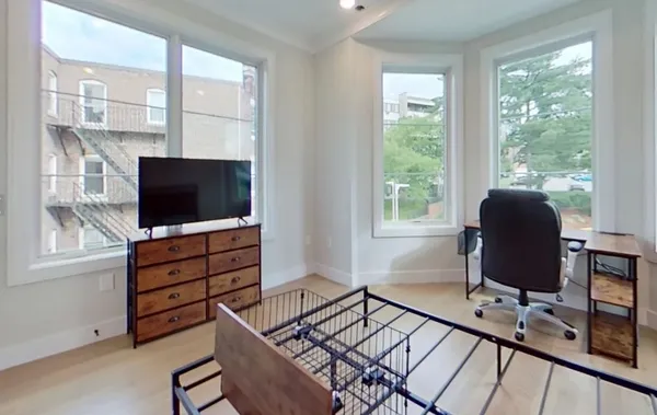 $4,450 | 104-106 Warren Street, Unit 6, Boston, MA 02135