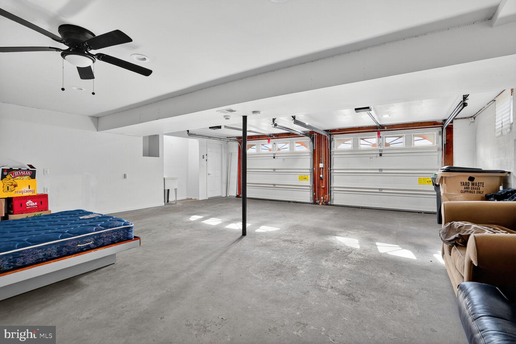 2008 State Stafford, VA 22554 - Photo 27 of 34 a view of a livingroom with furniture and a ceiling fan