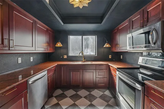 $4,100 | 3618 Gillespie Street, Unit 109, Dallas, TX 75219