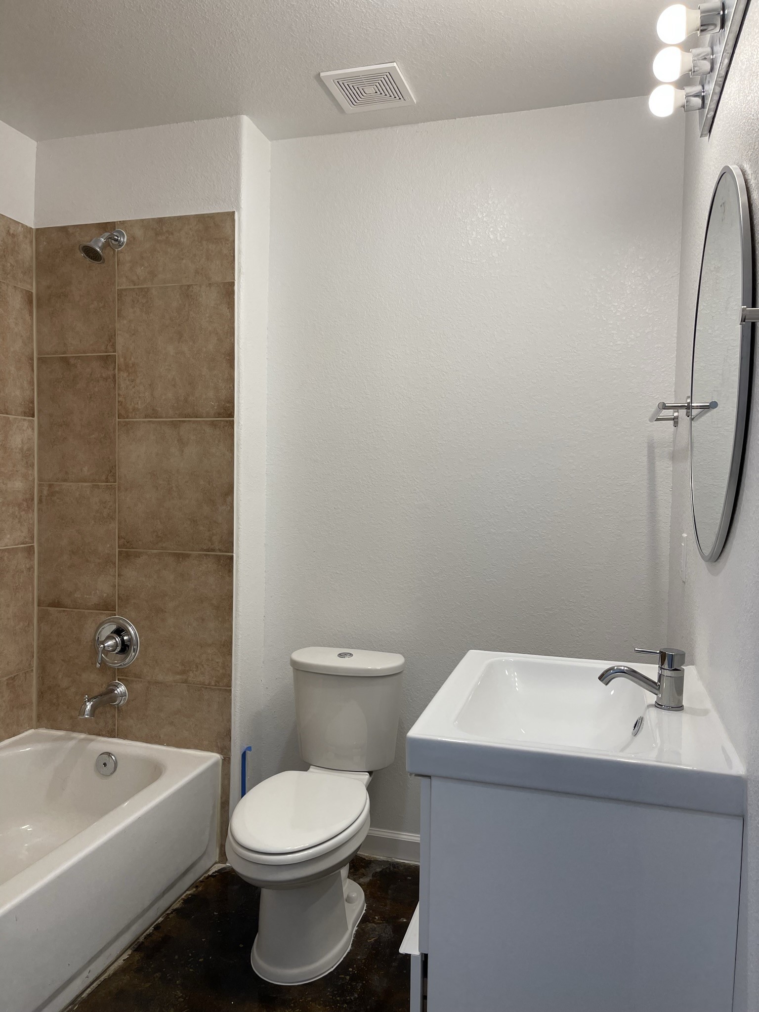 410 Sugar Haven, Unit A Kendleton, TX 77451 - Photo 12 of 13 Bathroom 2