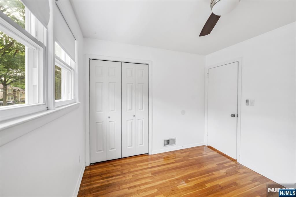 45 Jay Drive Paramus, NJ 07652 - Photo 30 of 41