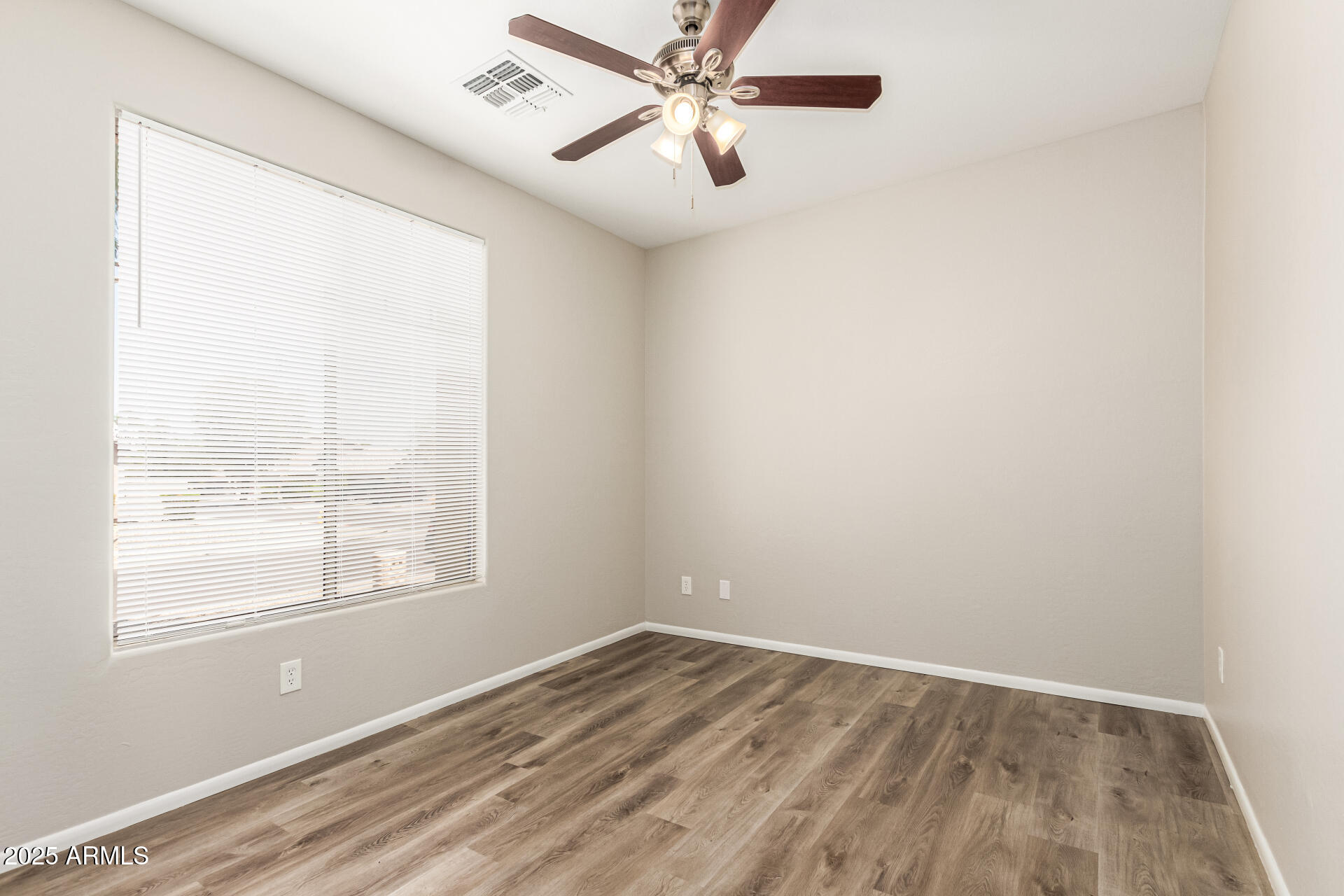 2313 West Carter Road Phoenix, AZ 85041 - Photo 23 of 32