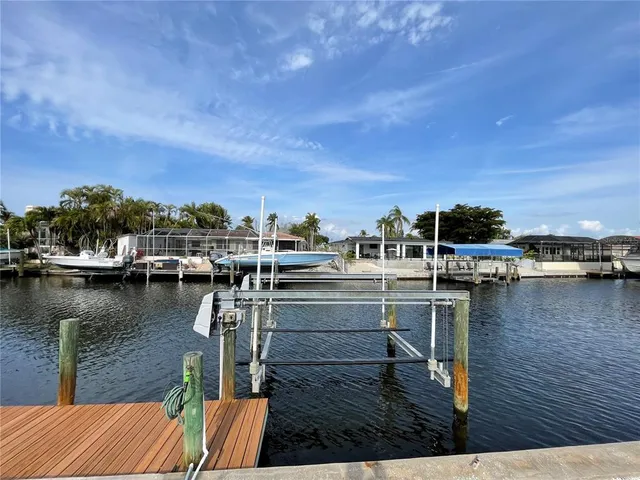 $949,000 | 5219 Bimini Drive, Bradenton, FL 34210